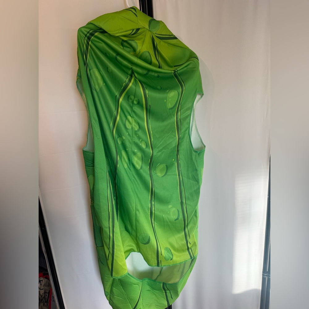 Adult Pickle Costume Size L One-Piece Funny Halloween - Picture 3 of 3